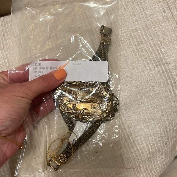 Art Nouveau brass LG Jan Michael’s Bracelet Rare - NWT - Picture 9 of 9